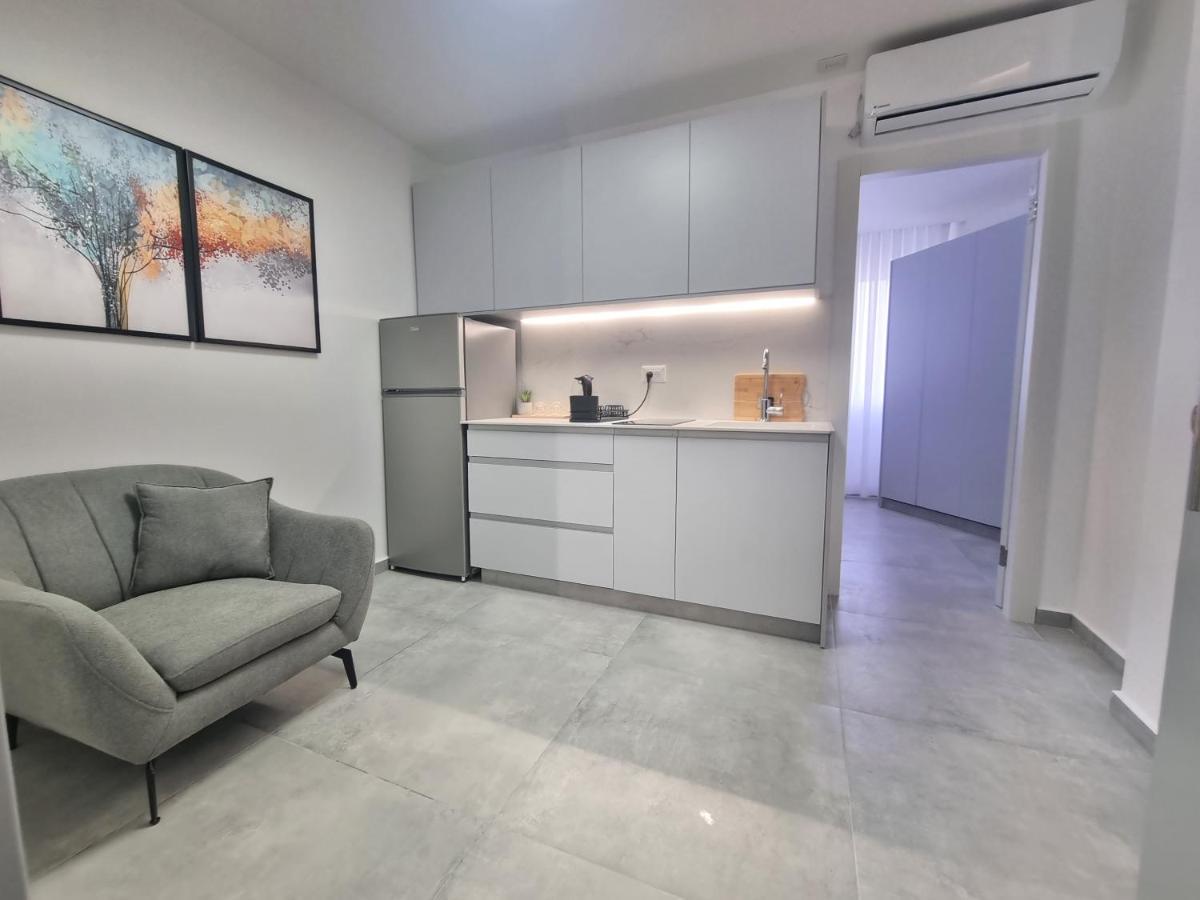 חוויה בכיכר Apartment Netanya Exterior photo